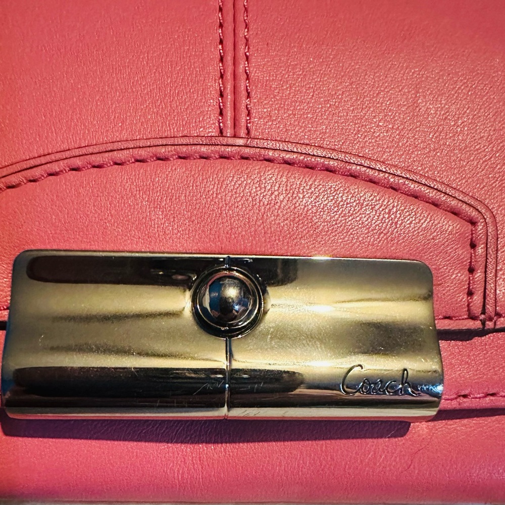 Coach Kristen  Pink Leather Wallet - Picture 3 of 13